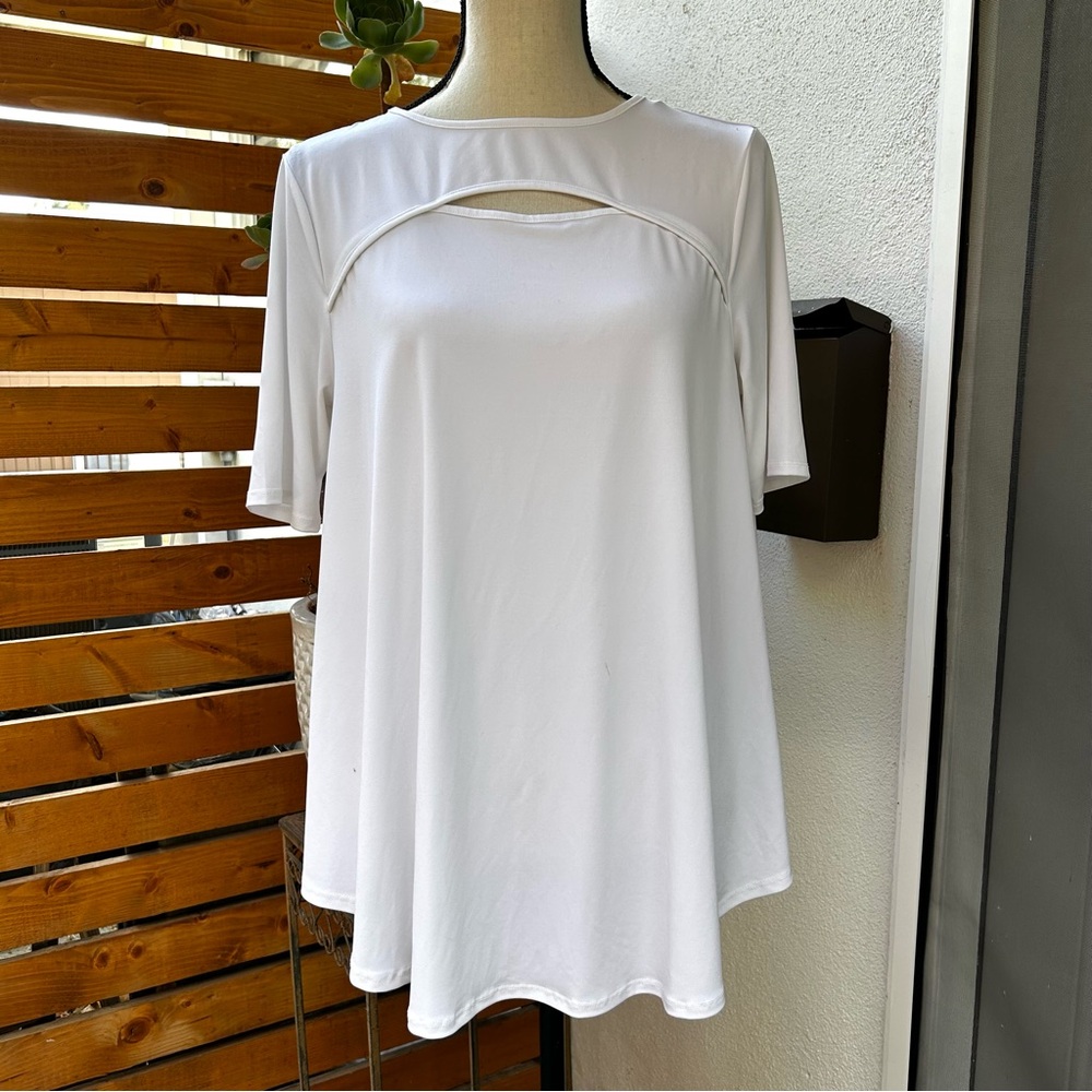 Chico's Peek-A-Boo Cut Out Top Short Sleeve Flowy Breezy Boxy Relaxed Fit Sz 1/M